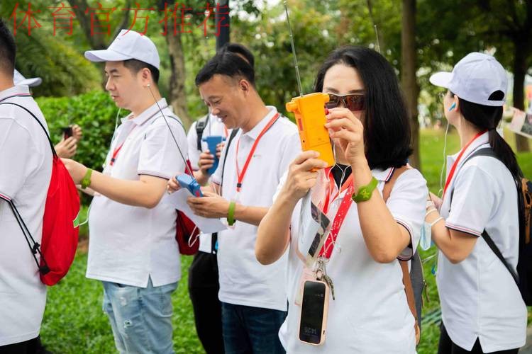 无线电测向公益体验活动举行 无线电测向公益体验活动举行